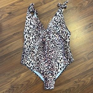 NEW maternity swimsuit